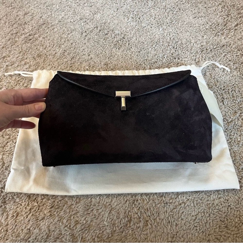 NWT Toteme T-Lock Suede Clutch in Espresso - Picture 2 of 15